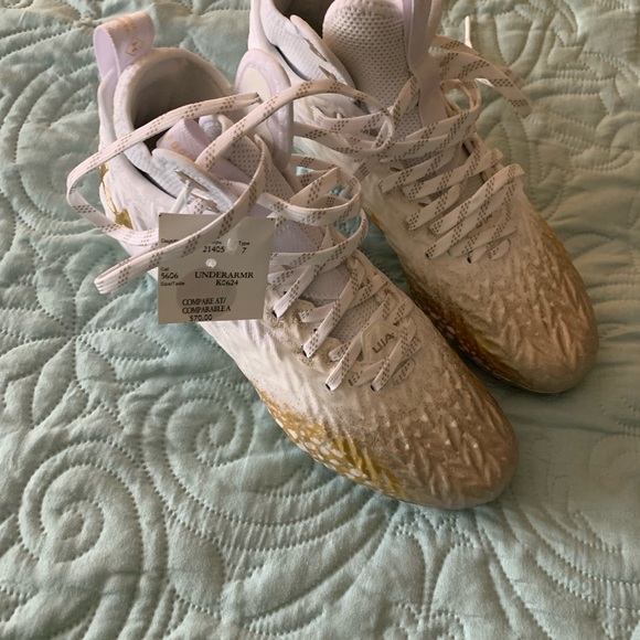 Under Armour White and Gold Women's Shoes - Picture 2 of 5